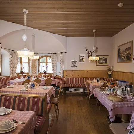 Waldheim Belvedere Hotell 3*