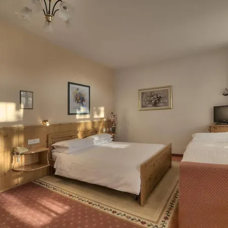 Hotell Waldheim Belvedere 3*